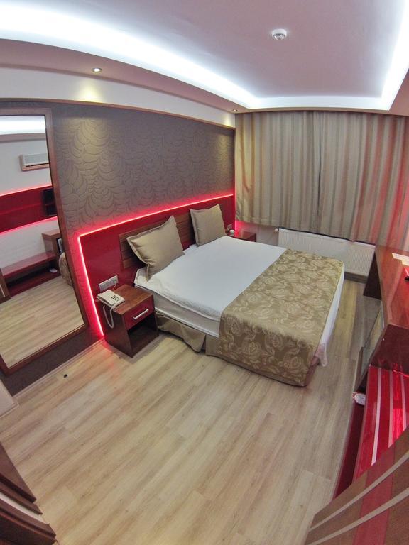 โรงแรมอานิล แบร์กามา ภายนอก รูปภาพ